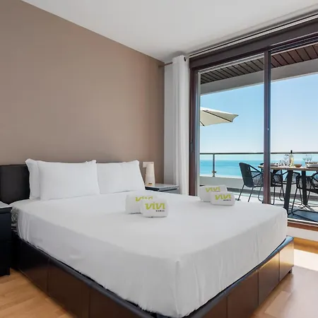 Vivi Homes - Casa Skye Pool, Terrace & Sea View Lejlighed