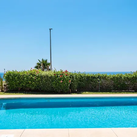 Lejlighed Vivi Homes - Casa Skye Pool, Terrace & Sea View *