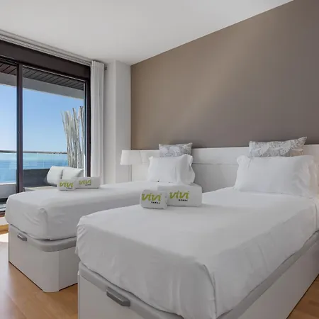 Vivi Homes - Casa Skye Pool, Terrace & Sea View Lejlighed *
